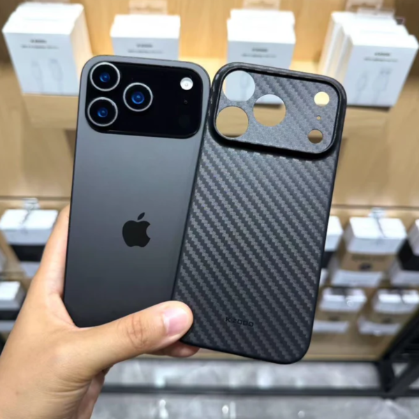 карбонов кейс за iphone